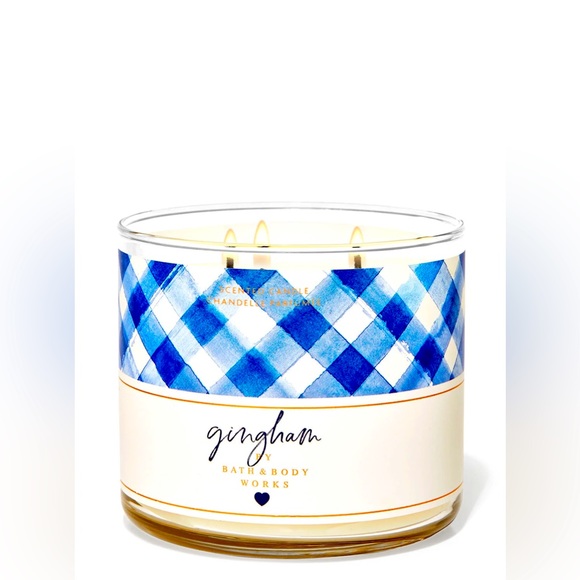 ❣️BATH AND BODY WORKS ❣️GINGHAM 3 WICK CANDLE ❣️ - Picture 1 of 1